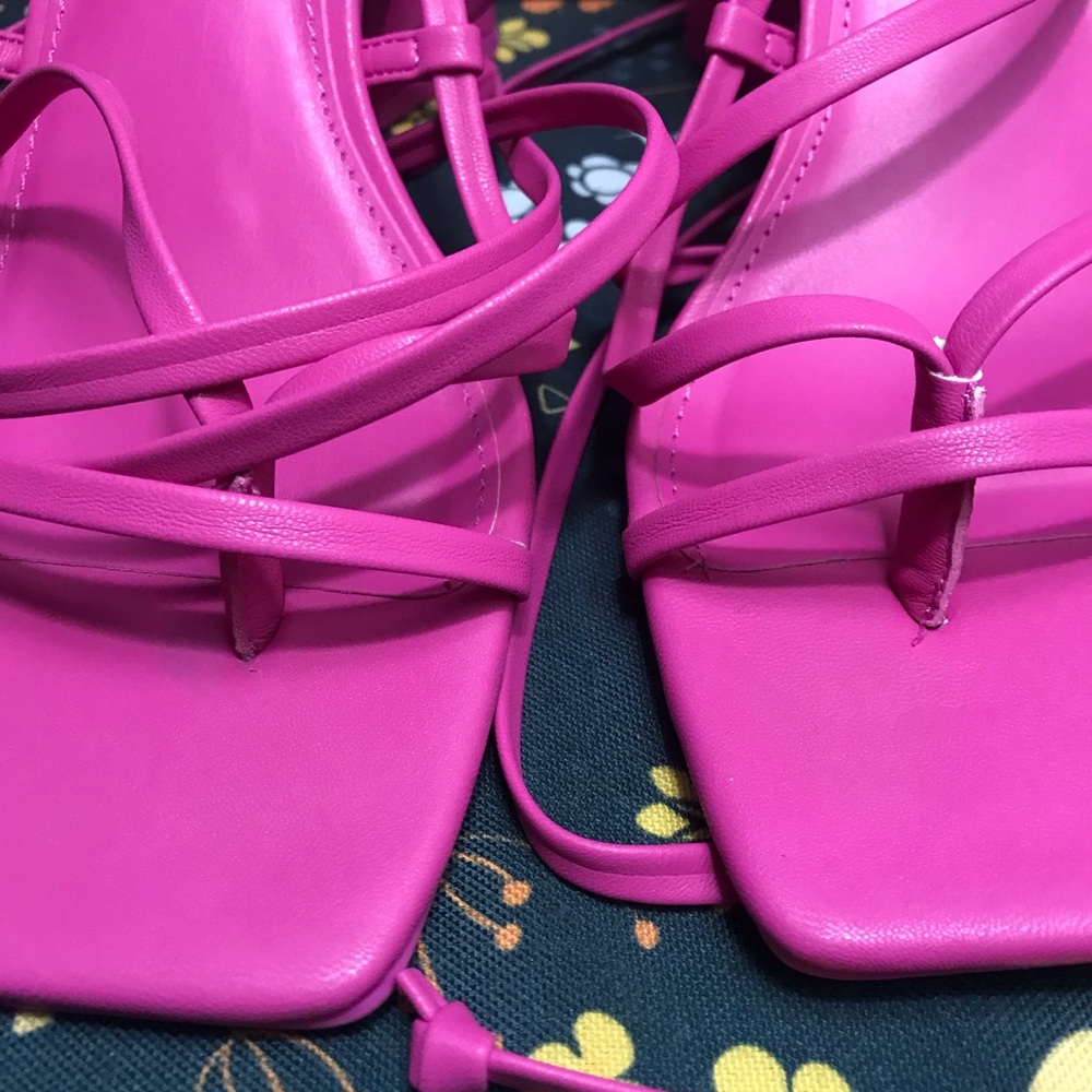 Bar III Women's Shoes Triangle Block Heels Square Pink, Size 8 BARBIE OUTFIT - Picture 15 of 15